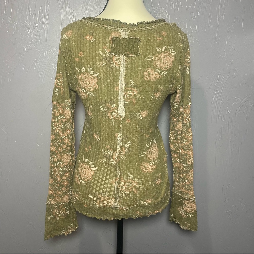 We The Free Clover Printed Thermal Top Olive Floral Size Small - Picture 5 of 9